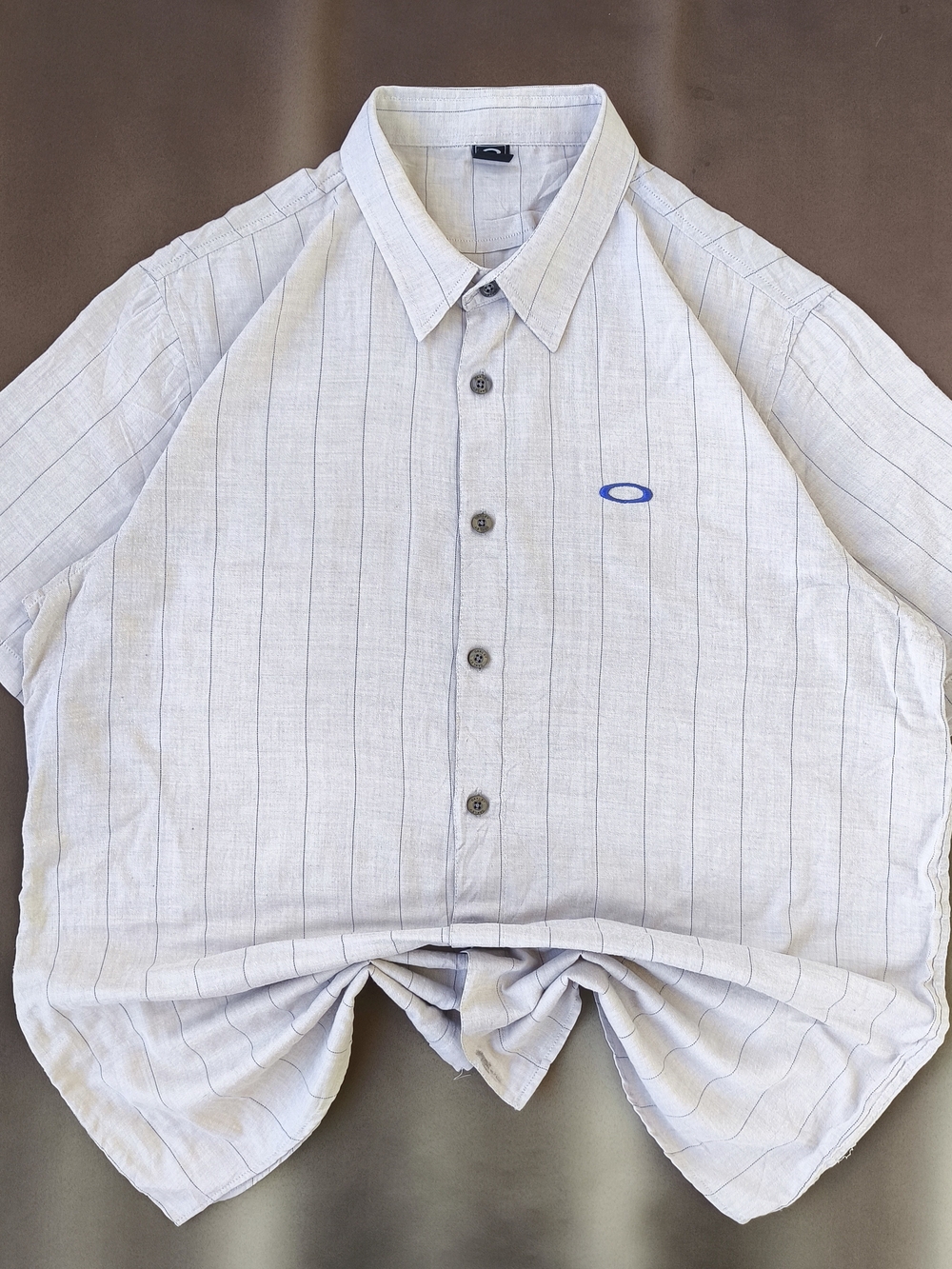 Oakley Y2K Men's Light Gray Stripe Short sleeve Shirt Size XL Lightweight